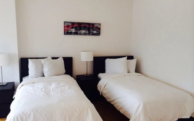 photo 2 of Park Ave Suites