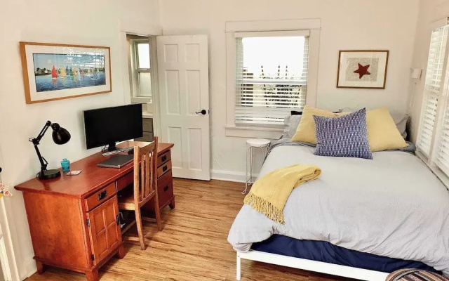 photo 5 of Park Avenue Beach Paradise Chic & Secluded 4 BDR
