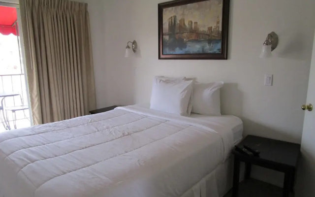 photo 2 of Park Suites at 135 - One Bedroom Apartment