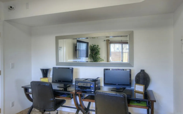 photo 4 of Park Suites at 135 - One Bedroom Apartment