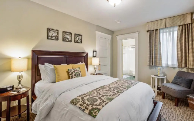 photo 2 of Parker Guest House San Francisco