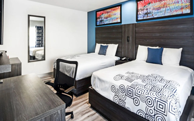 photo 5 of Parkside Inn Anaheim