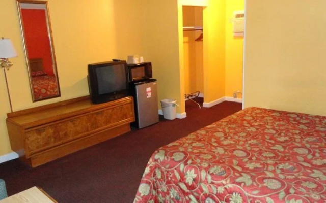 photo 2 of Parkview Motel