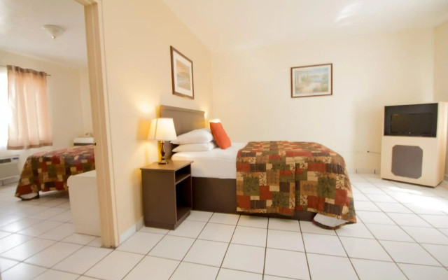 photo 4 of Parkway Inn Airport Motel Miami