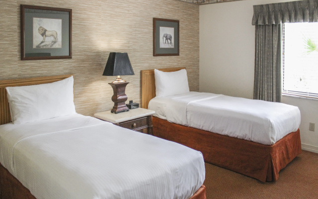 photo 4 of Parkway International Resort