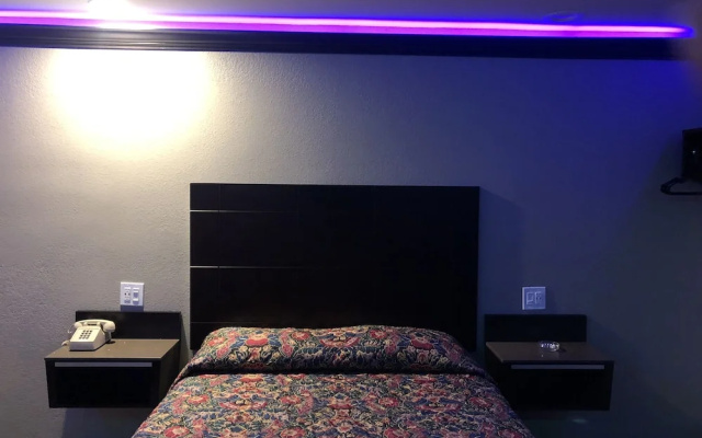 photo 2 of Parlour Motel
