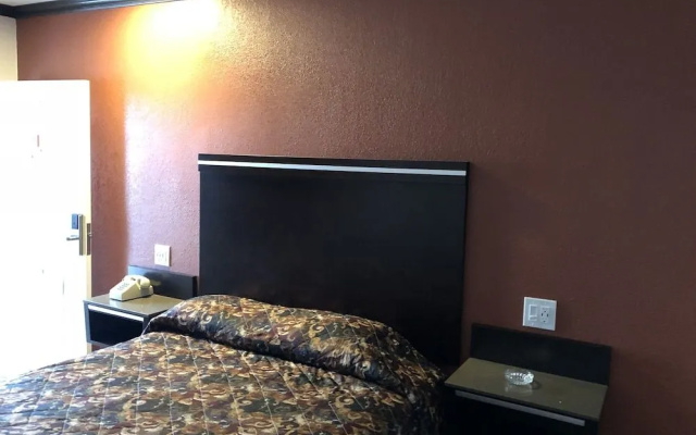 photo 4 of Parlour Motel