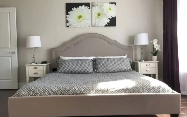photo 3 of Parsley · New! Luxury, Near Disney & Universal. Sleep 9