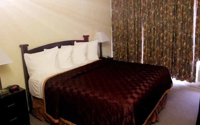 photo 3 of Pasadena Rose Inn