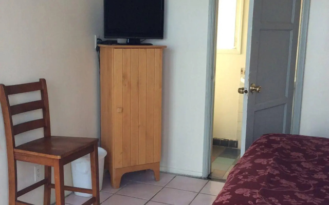 photo 3 of Pavilions Motel