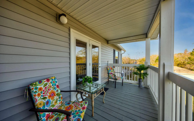 photo 2 of Peaceful and secure pet-friendly condo in Gulf Shores, steps from swimming pool