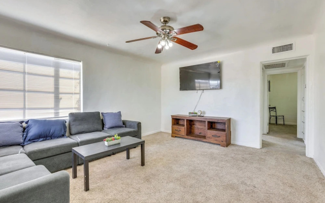 photo 5 of Peaceful & Bright Condo: 4 Mi to Downtown Phoenix!