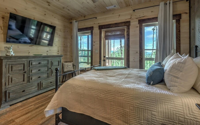 photo 4 of Peaceful Easy Feeling by Escape to Blue Ridge