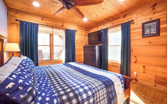 photo 4 of Romantic Penrose Cabin w/ Pond, Trails & Hot Tub