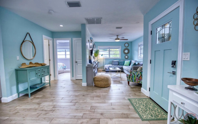 photo 3 of Peaceful, Hot Tub, Near Siesta Key, 3 Bed, 2 Bath