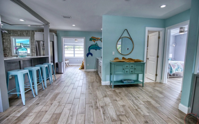 photo 5 of Peaceful, Hot Tub, Near Siesta Key, 3 Bed, 2 Bath