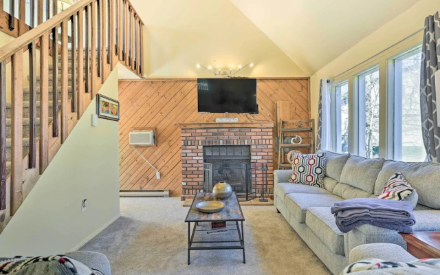 photo 5 of Cozy House: Surrounded by Community Lakes!