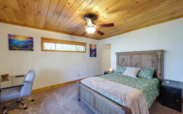 photo 4 of Pet-friendly Cabin w/ Fire Pit in Spruce Pine!