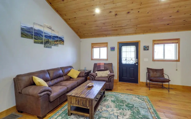 photo 5 of Pet-friendly Cabin w/ Fire Pit in Spruce Pine!