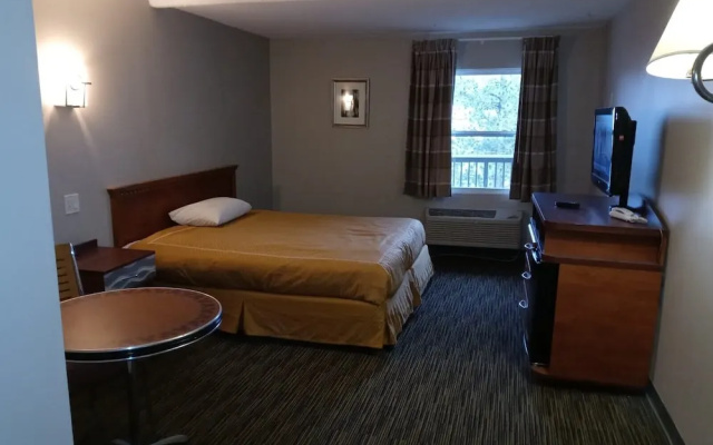 photo 2 of Peachtree Inn & suites
