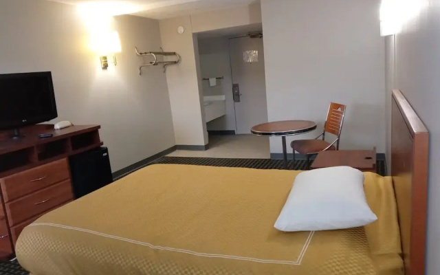 photo 3 of Peachtree Inn & suites