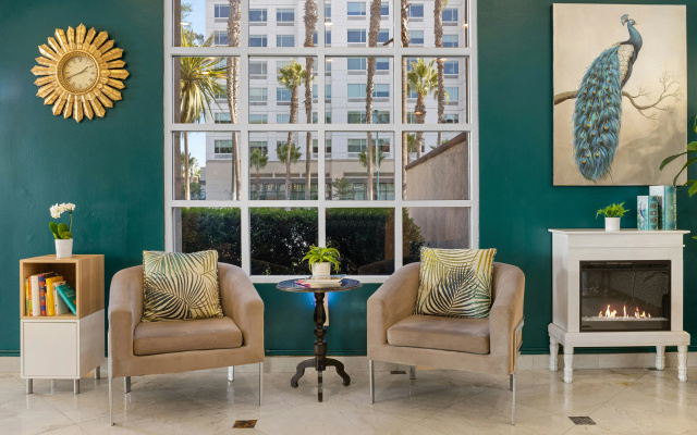 photo 2 of Peacock Suites