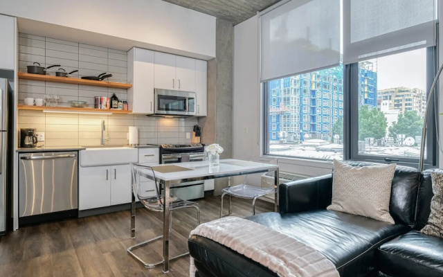 photo 2 of Pearl District Luxury Condos by Barsala