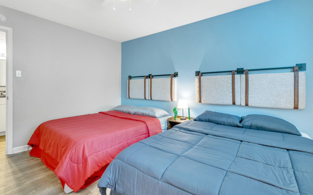 photo 4 of Pearl Location ✔Fast Wifi + Free Parking  ✔Modern Living