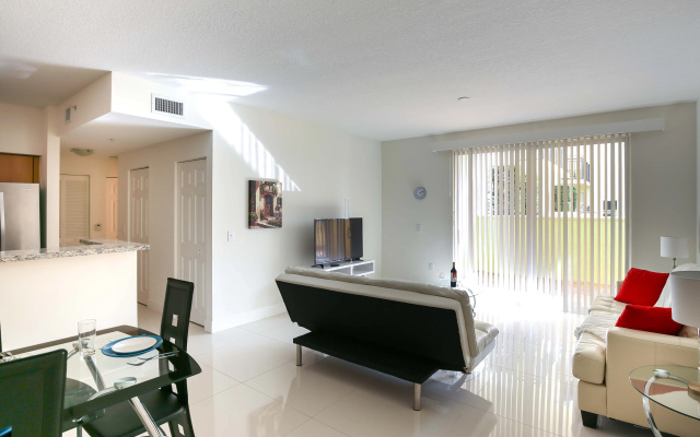 photo 4 of Pelican Residences in Coral Gables - Walk to Merrick Park Apartments
