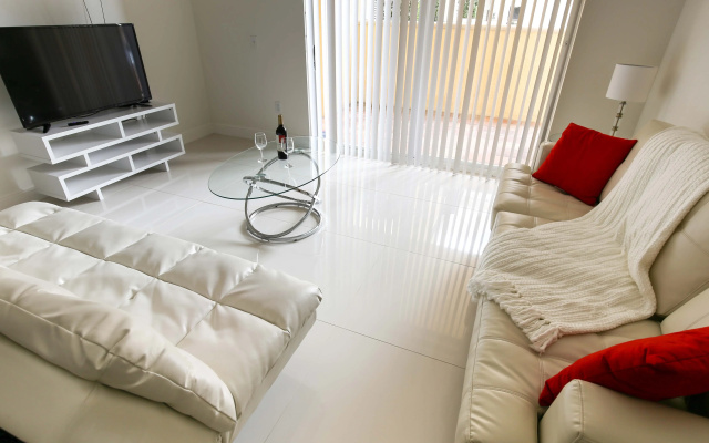 photo 5 of Pelican Residences in Coral Gables - Walk to Merrick Park Apartments