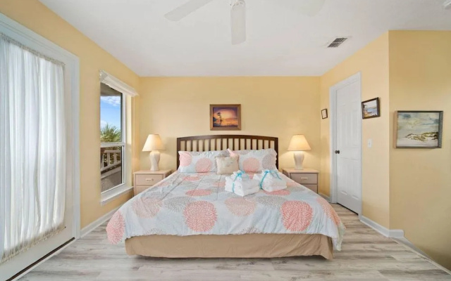 photo 2 of Pelican's Nest By Blueswell