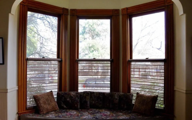 photo 4 of Pelton Vacation Rental