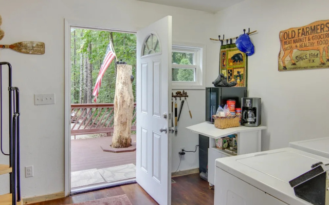 photo 2 of Penrose Vacation Rental: Near Cycling Trails!