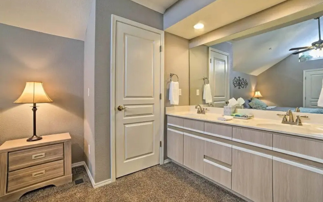 photo 5 of 3 Mi to 76 Strip: Condo w/ Hot Tub Access!