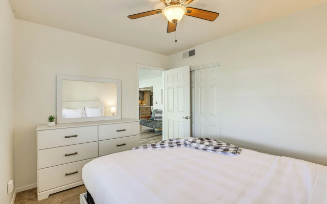 photo 4 of Peoria Home w/ Private Pool, Hot Tub, & Gas Grill!