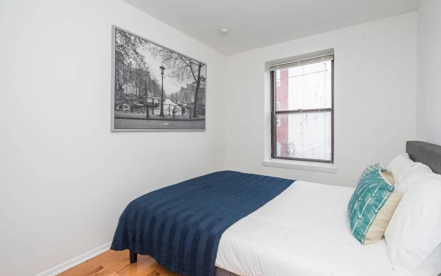 photo 2 of Perfect Downtown Apt w/ Free 2 Car Parking