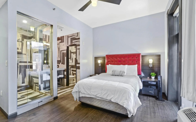 photo 4 of Perfect En Suite Studio