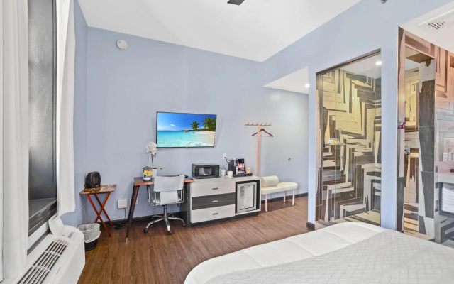 photo 5 of Perfect En Suite Studio