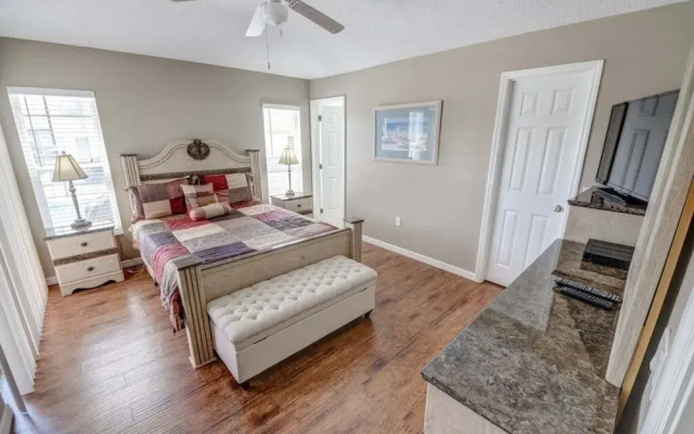 photo 5 of Perfect Family South Facing Pool Sun All Day! 4 Bedroom Home
