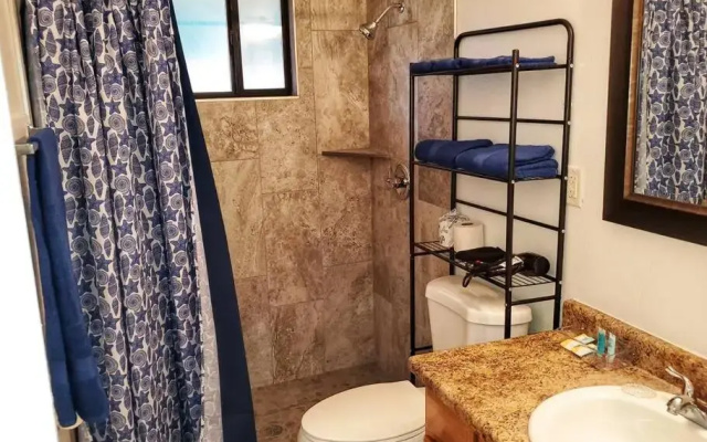 photo 5 of Perfect Location ASU Tempe 1 Bd 1Bath couples getaway!