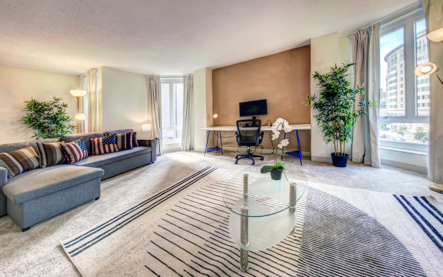 photo 3 of Perfect Location! Great Amenities Included!