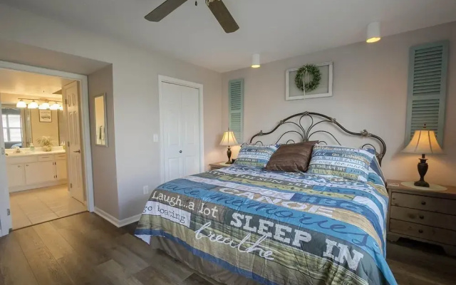 photo 4 of Perfectly On Pointe 3 Bedroom Condo by Redawning