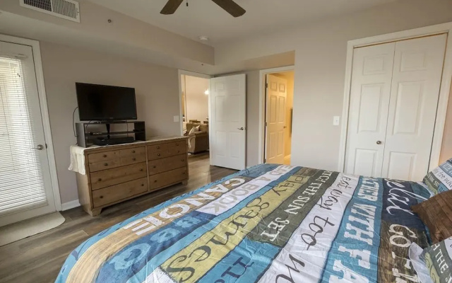 photo 5 of Perfectly On Pointe 3 Bedroom Condo by Redawning