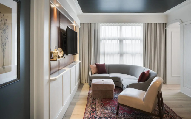 photo 3 of Perry Lane Hotel, A Luxury Collection Hotel, Savannah