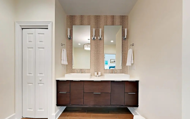 photo 2 of Pershing Way - 4 Br Home
