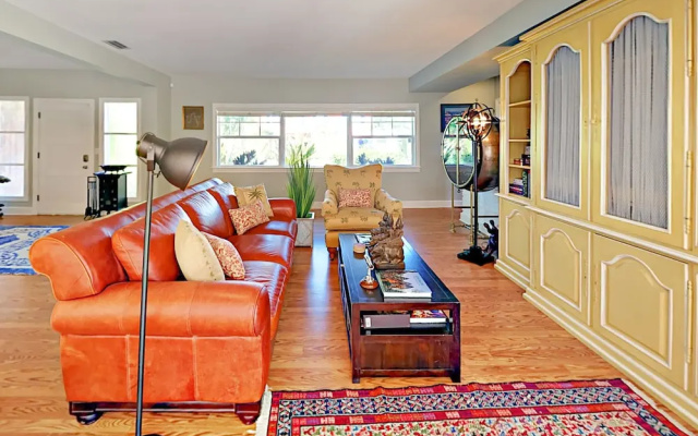 photo 5 of Pershing Way - 4 Br Home