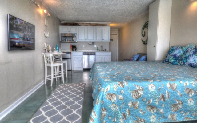photo 3 of Pet Friendly Gulf Views On the Beach Steps Away 2nd Floor Private Deck