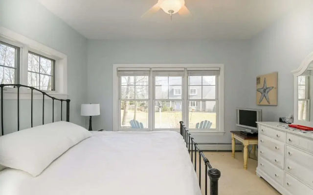 photo 3 of Stunning 5 Bdr, Walk to York Harbor Beach!