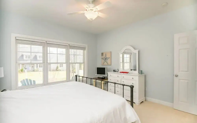 photo 5 of Stunning 5 Bdr, Walk to York Harbor Beach!
