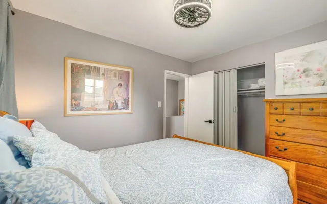 photo 4 of Arlington Townhome w/ Furnished Patio!